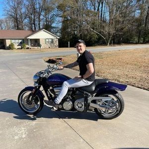 Meet your Posher, Justin